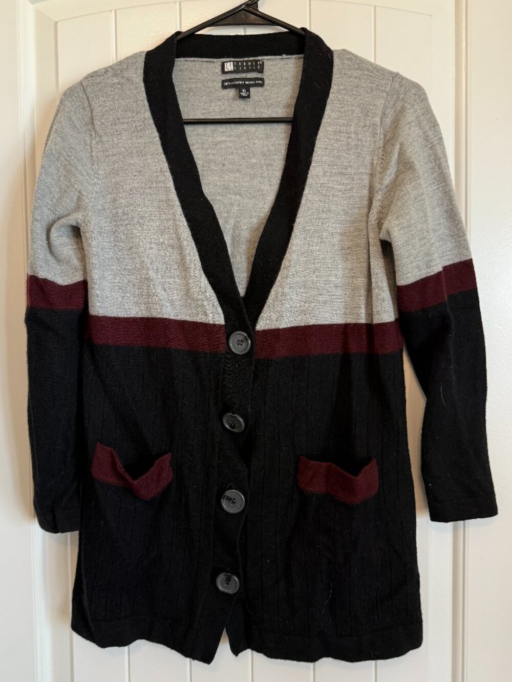 Carole Little stylish color-block cardigan, with a classic V-neck. Size XL